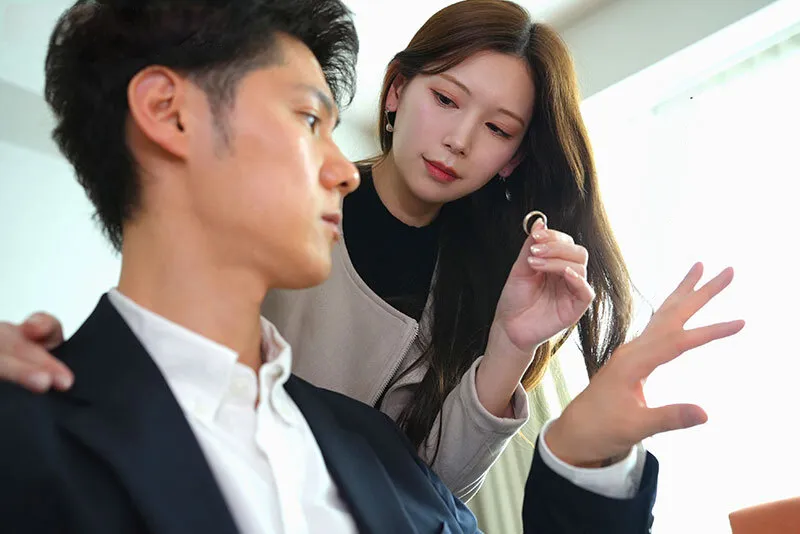 Bà xã đi đi giã ngoại, ông chồng ở nhà bị nhỏ em vợ yêu gạ nện không trượt phát nào
